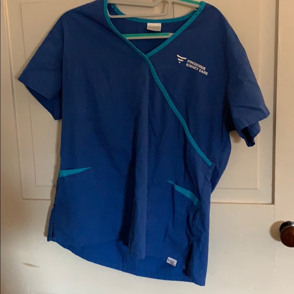 Fresenius scrub top mock tunic style medium